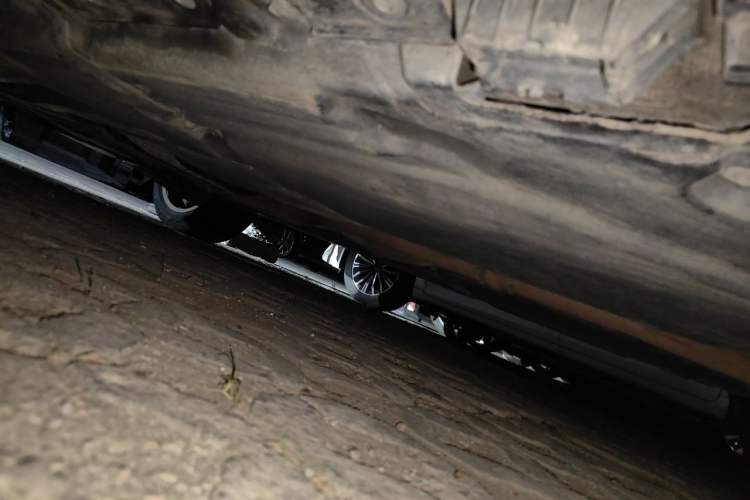 Used BMW X5 2011 xDrive35i Luxury Model Chassis Rear Left