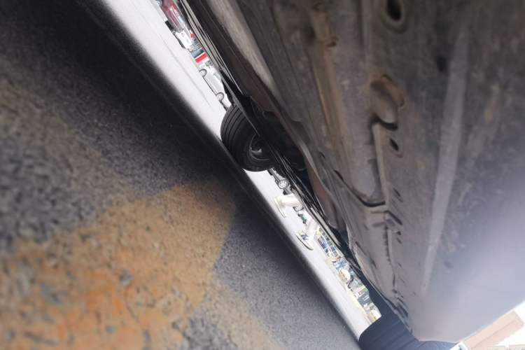 Used BMW X5 2011 xDrive35i Leading Model Chassis Rear Right