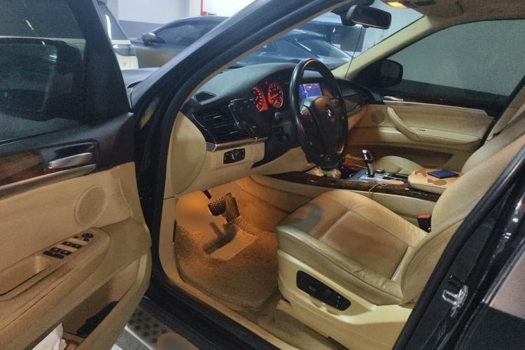 Used BMW X5 2011 xDrive35i Luxury Model Driver Seat