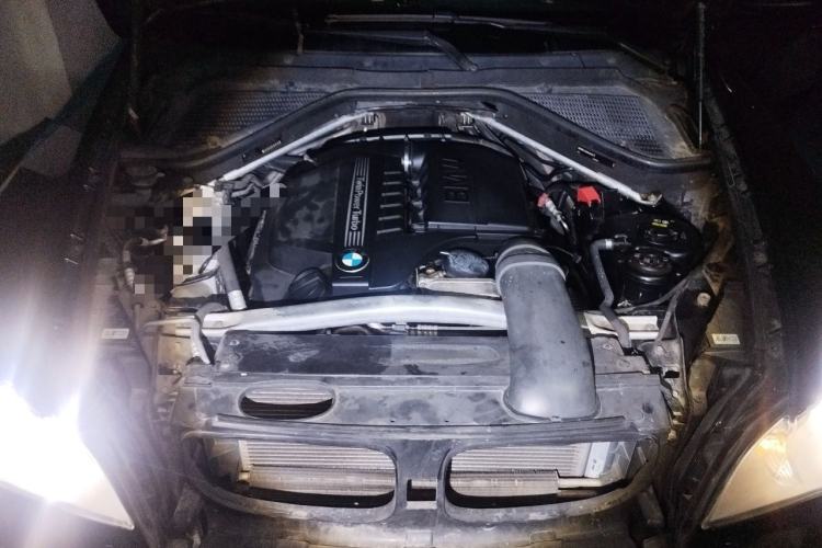 Used BMW X5  Engine Bay