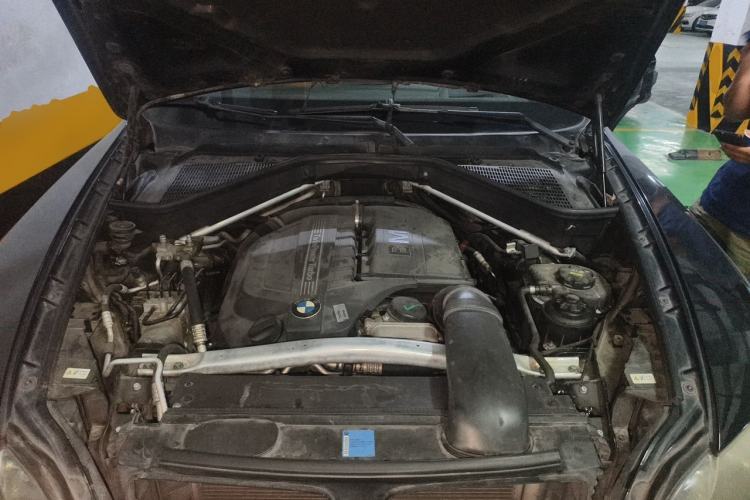Used BMW X5 2011 xDrive35i Luxury Model Engine Bay
