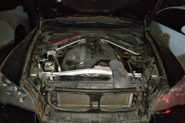 Used BMW X5 2011 xDrive35i Luxury Model Engine Bay