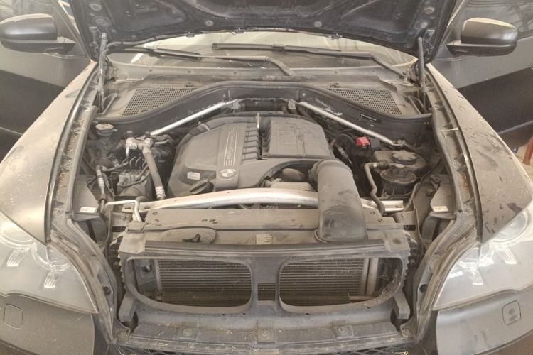 Used BMW X5 2011 xDrive35i Luxury Model Engine Bay
