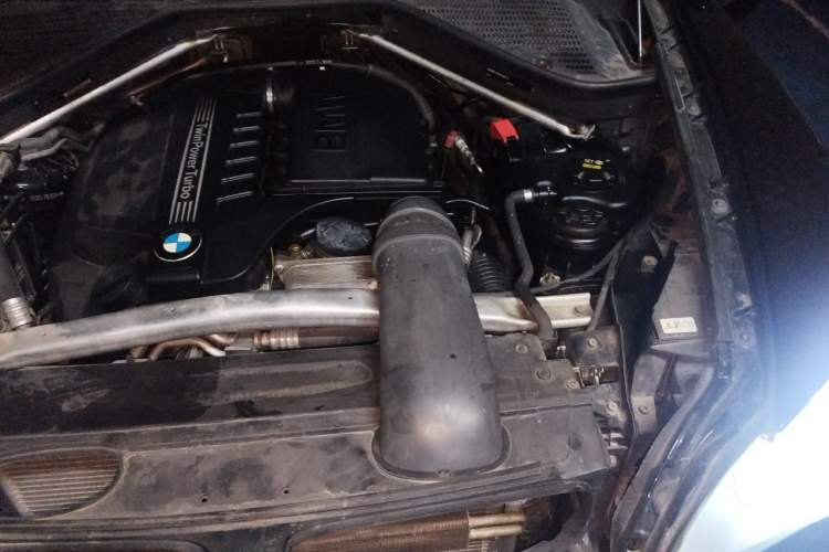 Used BMW X5  Engine Bay Left