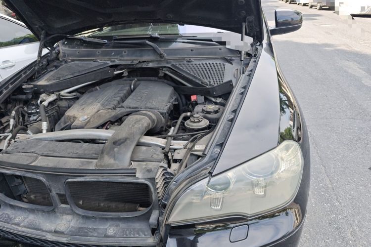 Used BMW X5 2011 xDrive35i Leading Model Engine Bay Left