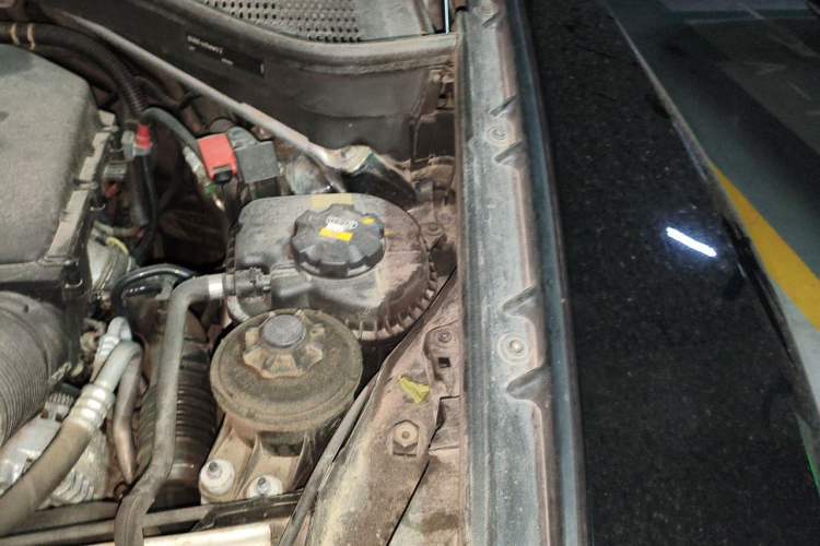 Used BMW X5  Engine Bay Left
