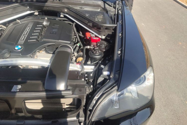Used BMW X5 2011 xDrive35i Leading Model Engine Bay Left