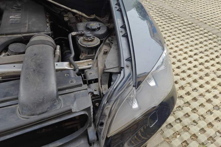 Used BMW X5 2011 xDrive35i Leading Model Engine Bay Left