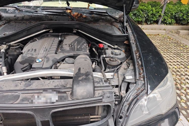 Used BMW X5  Engine Bay Left