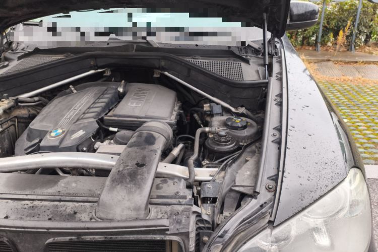 Used BMW X5 2011 xDrive35i Leading Model Engine Bay Left