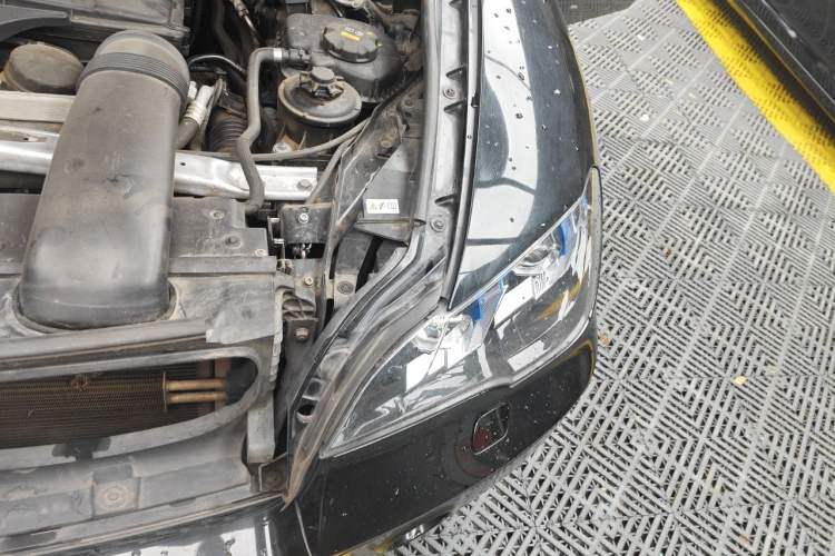 Used BMW X5  Engine Bay Left