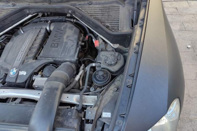 Used BMW X5 2011 xDrive35i M Sport model Engine Bay Left