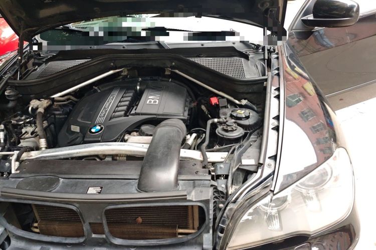 Used BMW X5 2011 xDrive35i Luxury Model Engine Bay Left