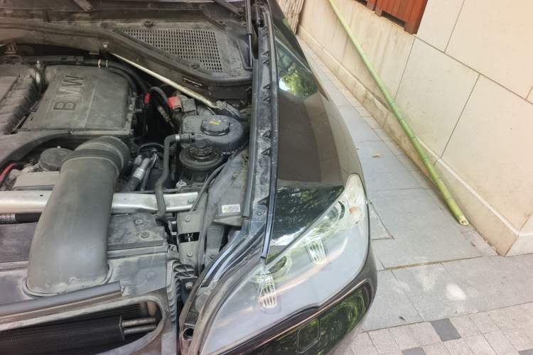Used BMW X5 2011 xDrive35i Luxury Model Engine Bay Left