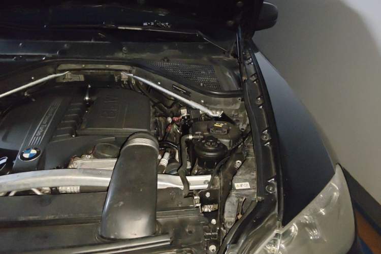 Used BMW X5  Engine Bay Left