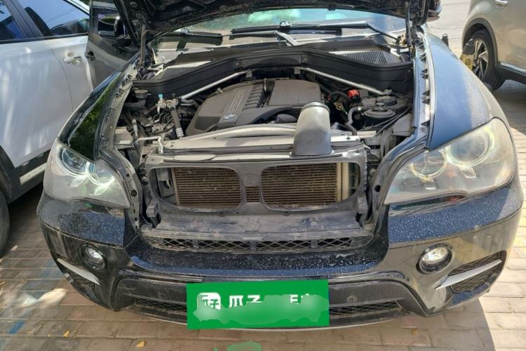 Used BMW X5 2011 xDrive35i Luxury Edition Engine Bay