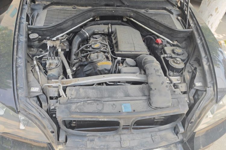Used BMW X5 2011 xDrive35i Leading Model Engine Bay