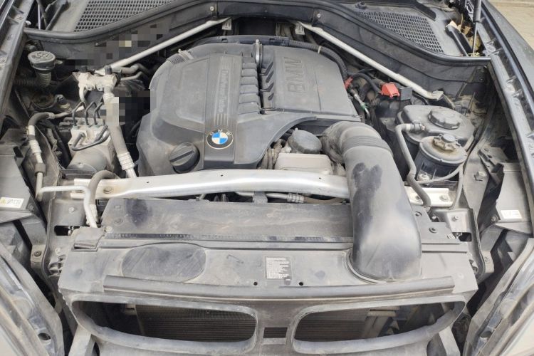 Used BMW X5 2011 xDrive35i Leading Model Engine Bay