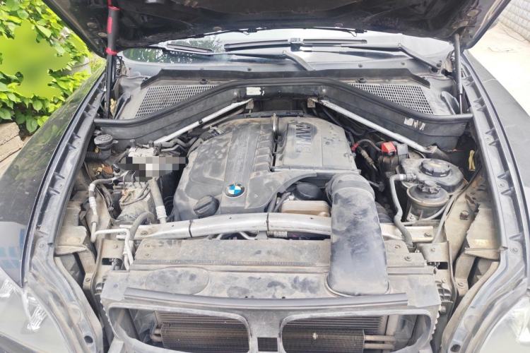 Used BMW X5 2011 xDrive35i Luxury Model Engine Bay