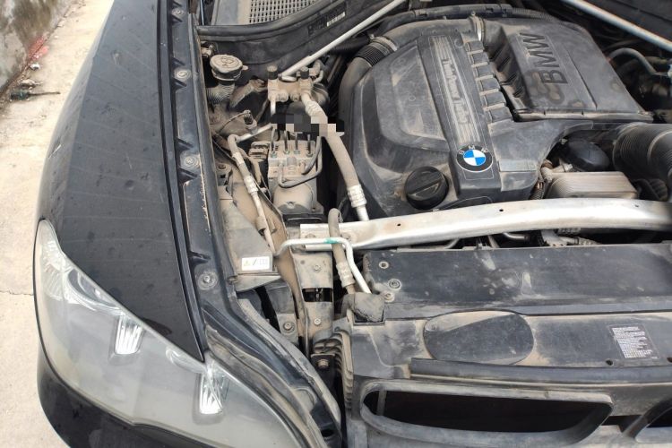 Used BMW X5 2011 xDrive35i Leading Model Engine Bay Right