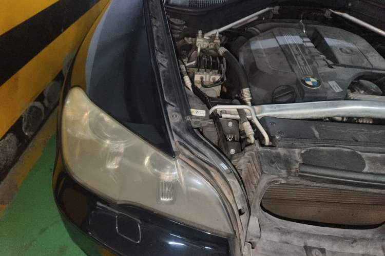 Used BMW X5 2011 xDrive35i Luxury Model Engine Bay Right