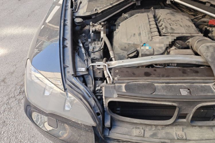 Used BMW X5 2011 xDrive35i Leading Model Engine Bay Right
