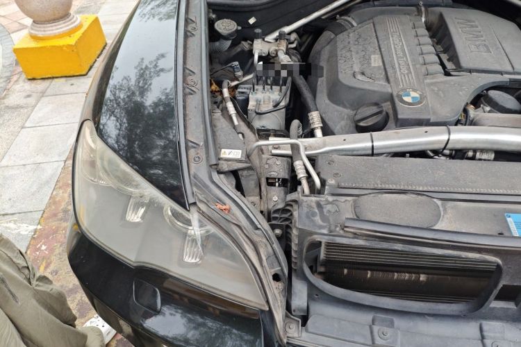 Used BMW X5 2011 xDrive35i Luxury Model Engine Bay Right