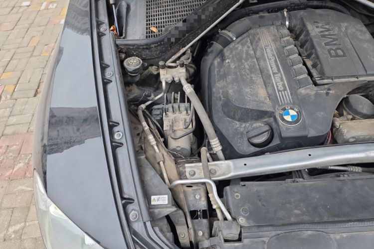 Used BMW X5 2011 xDrive35i Leading Model Engine Bay Right