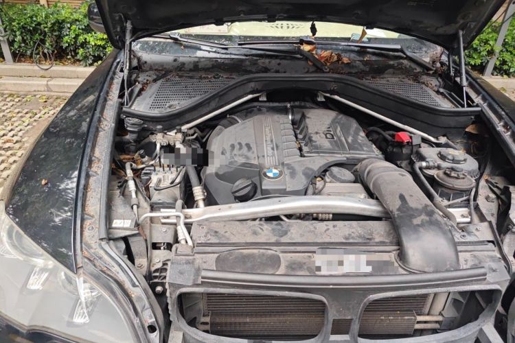 Used BMW X5  Engine Bay Right