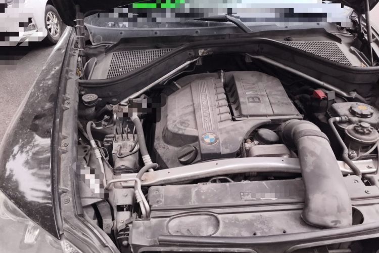 Used BMW X5 2011 xDrive35i Leading Model Engine Bay Right