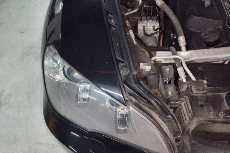 Used BMW X5 2011 xDrive35i Leading Model Engine Bay Right