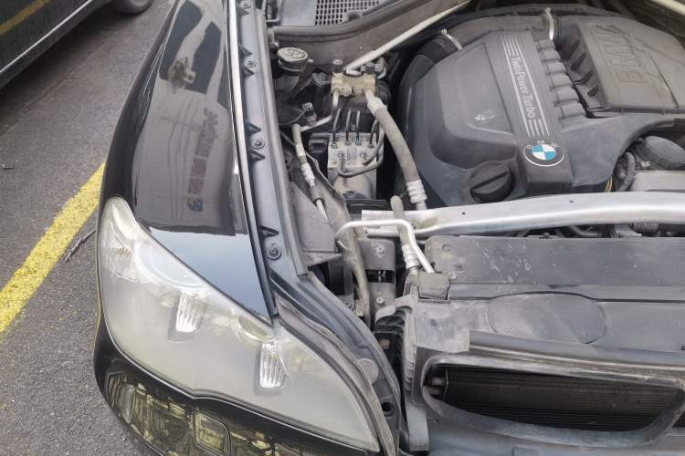 Used BMW X5  Engine Bay Right