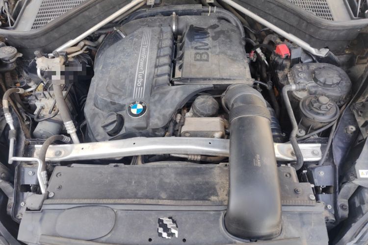 Used BMW X5 2011 xDrive35i Luxury Edition Engine Bay