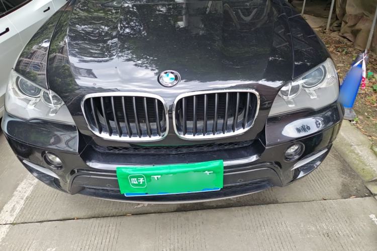 Used BMW X5  Engine Bay
