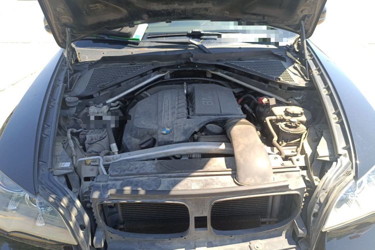 Used BMW X5 2011 xDrive35i Middle East version 5-seater Engine Bay