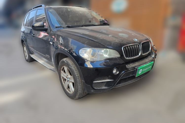 Used BMW X5 2011 xDrive35i Leading Model Front Right 45 Deg