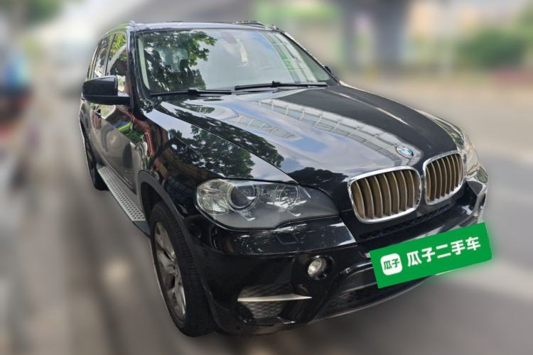 Used BMW X5 2011 xDrive35i Luxury Edition Front Right 45 Deg