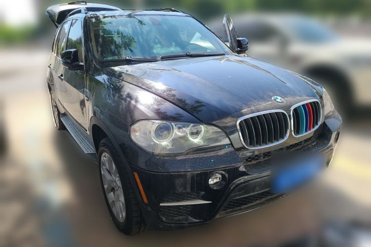Used BMW X5 2011 xDrive35i Luxury Edition Front Right 45 Deg