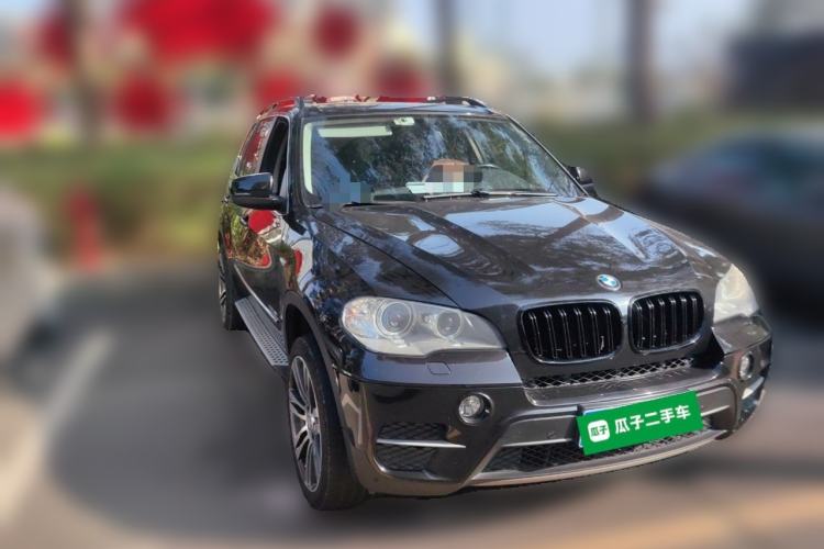 Used BMW X5 2011 xDrive35i Leading Model Front Right 45 Deg