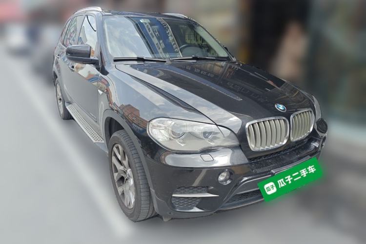 Used BMW X5 2011 xDrive35i Luxury Edition Front Right 45 Deg