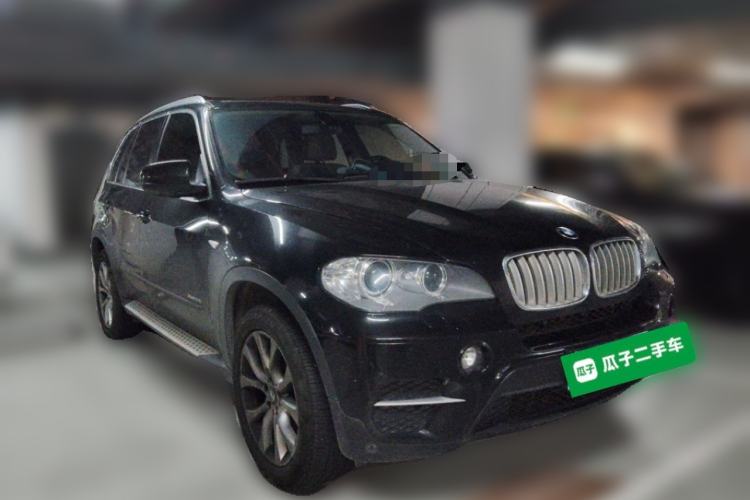 Used BMW X5 2011 xDrive35i Leading Model Front Right 45 Deg