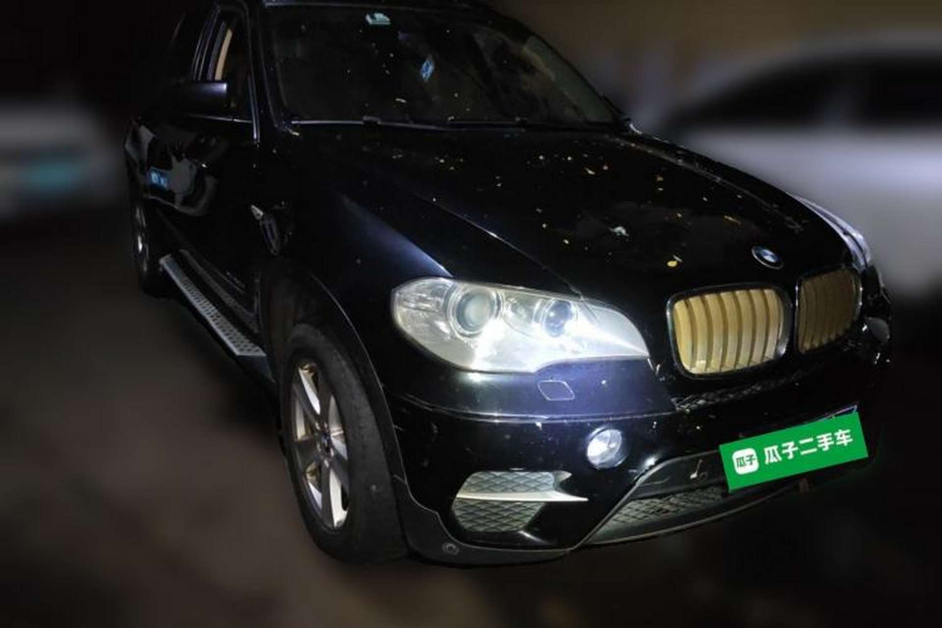 Used BMW X5 2011 xDrive35i Leading Model Front Right 45 Deg