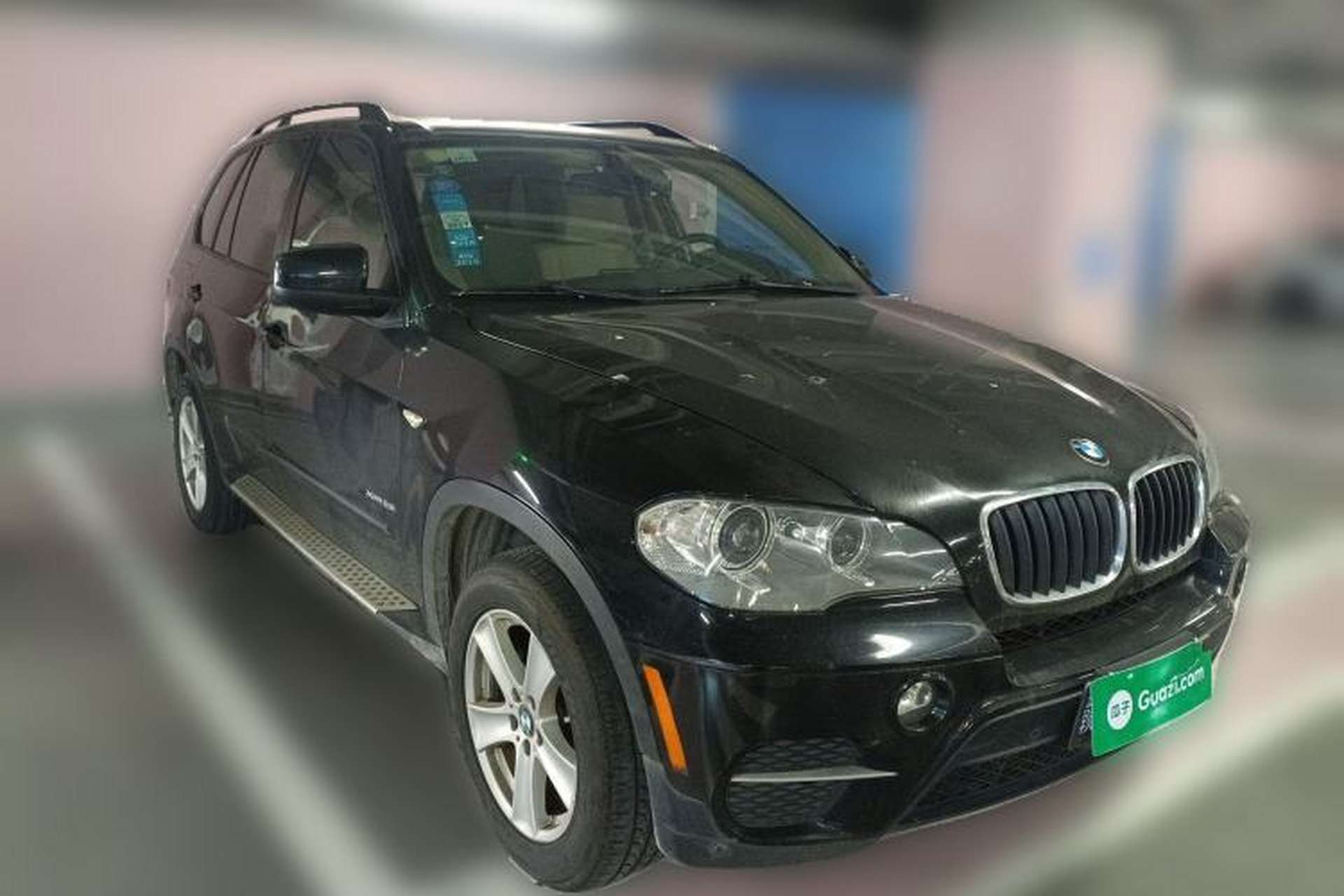 Used BMW X5 2011 xDrive35i Leading Model Front Right 45 Deg