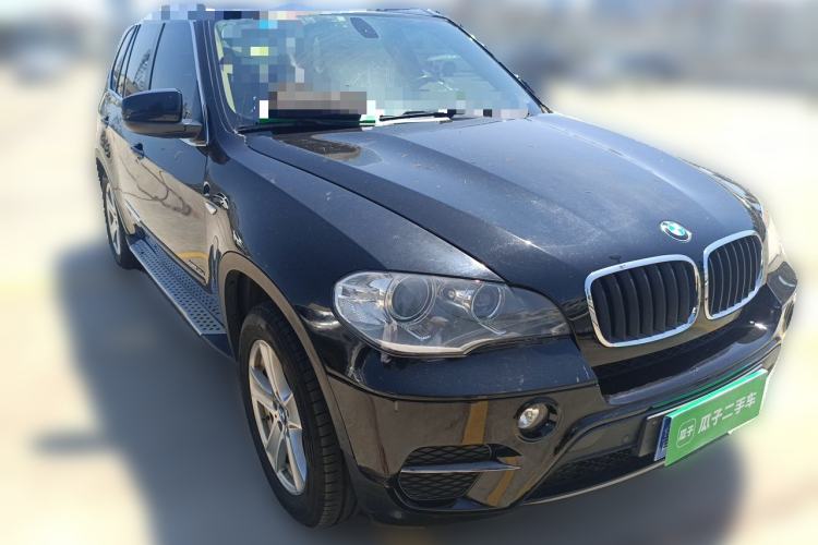Used BMW X5 2011 xDrive35i Middle East version 5-seater Front Right 45 Deg