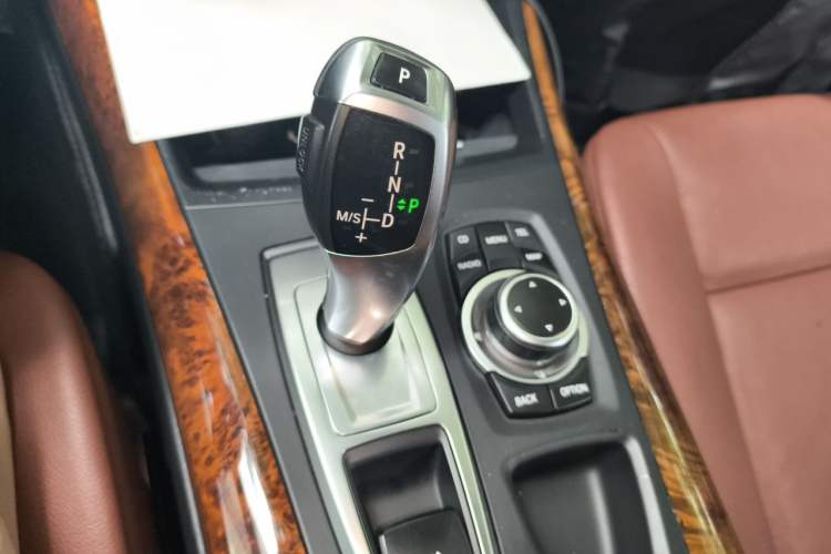 Used BMW X5 2011 xDrive35i Luxury Model Gear Lever
