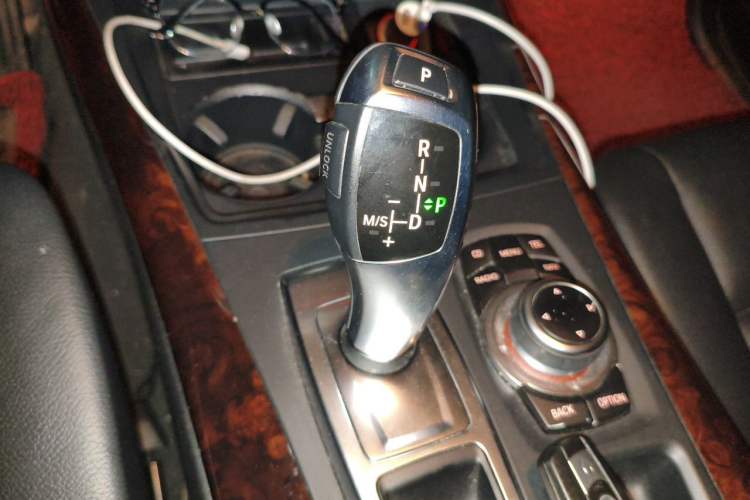 Used BMW X5  Gear Lever