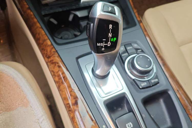 Used BMW X5 2011 xDrive35i Luxury Model Gear Lever