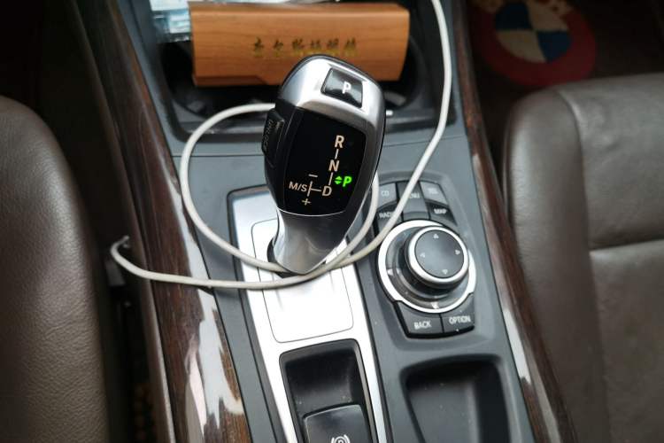 Used BMW X5 2011 xDrive35i Luxury Edition Gear Lever