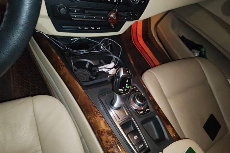 Used BMW X5 2011 xDrive35i Luxury Model Gear Lever