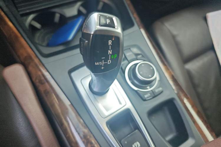 Used BMW X5 2011 xDrive35i Luxury Model Gear Lever